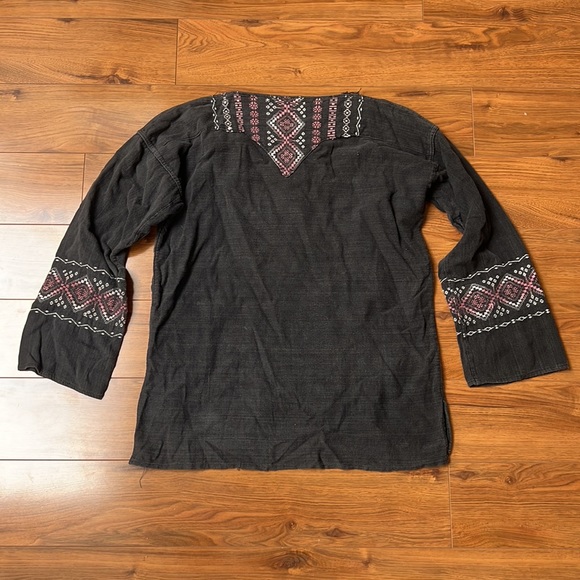 Poncho - Picture 6 of 6